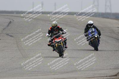 media/Nov-29-2025-TrackDaz (Sat) [[10ae2d9bce]]/B Group/Session 3 (Outside Grapevine)/